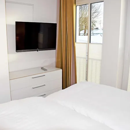 Mit Balkon Im Os Villa *