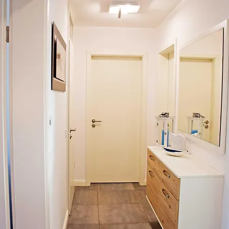 Villa Mit Balkon Im Os